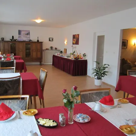 Hotel Phv Garni